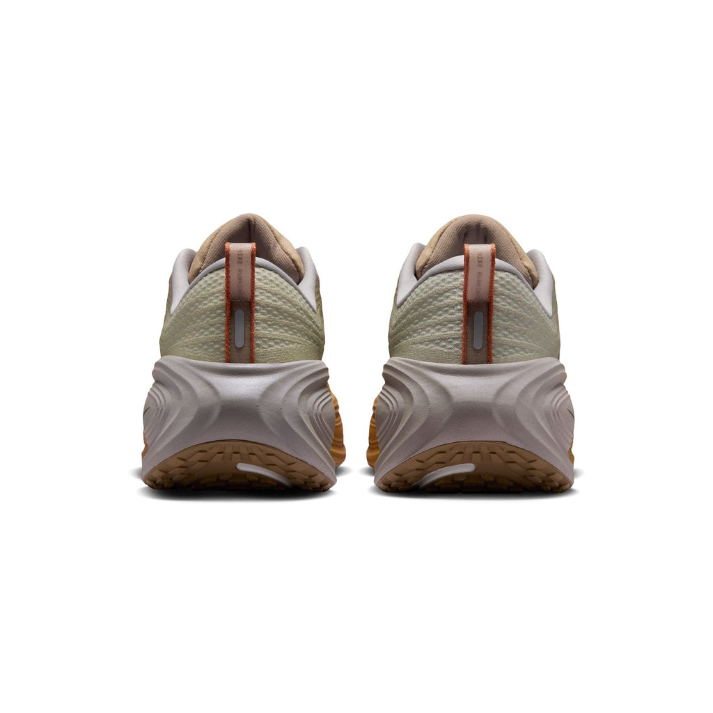 Men's Nike Vomero Plus Shoes - product image from the listing.