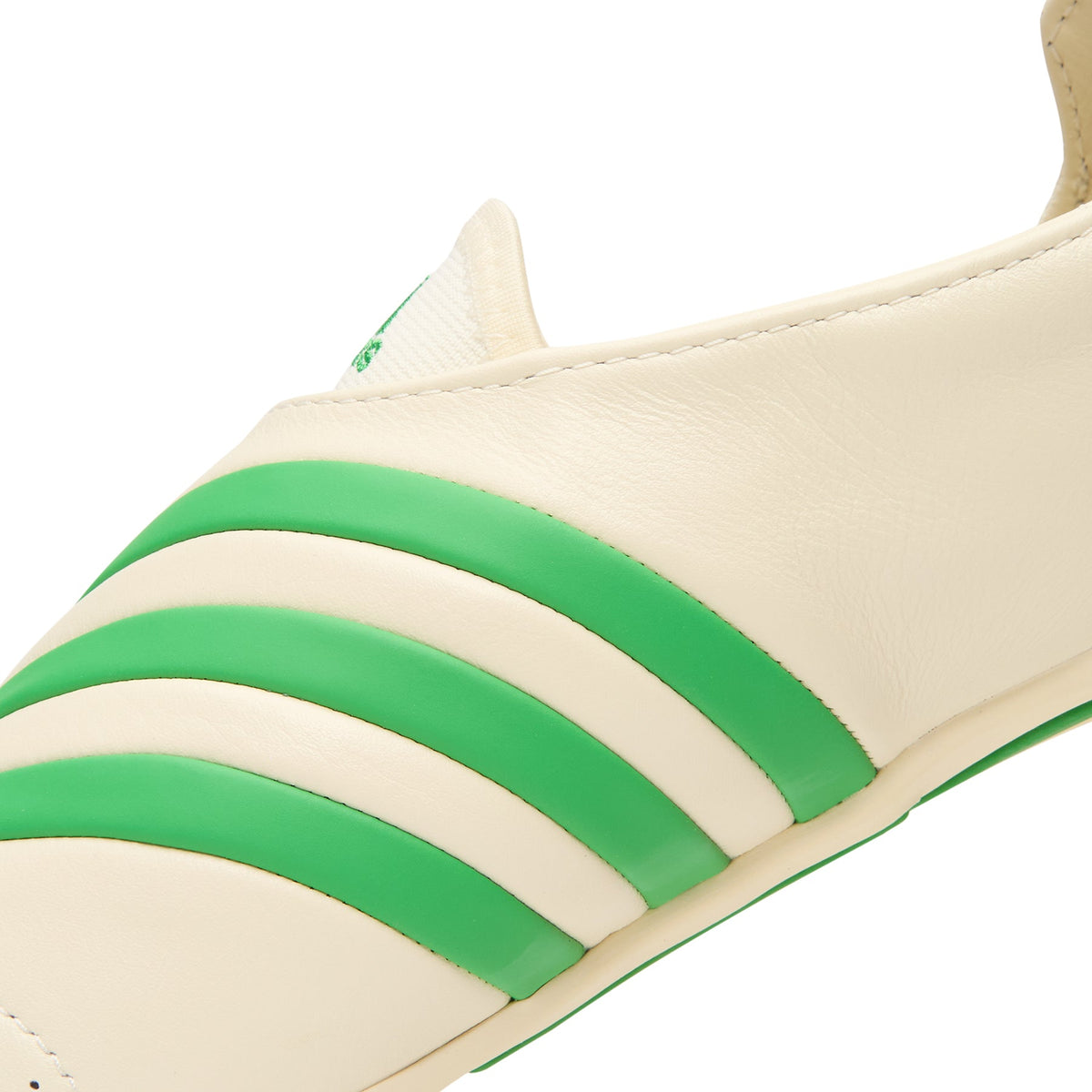 PW Vario Flat Earther (Chalk White/Green/Chalk White) by adidas - product image from the listing.