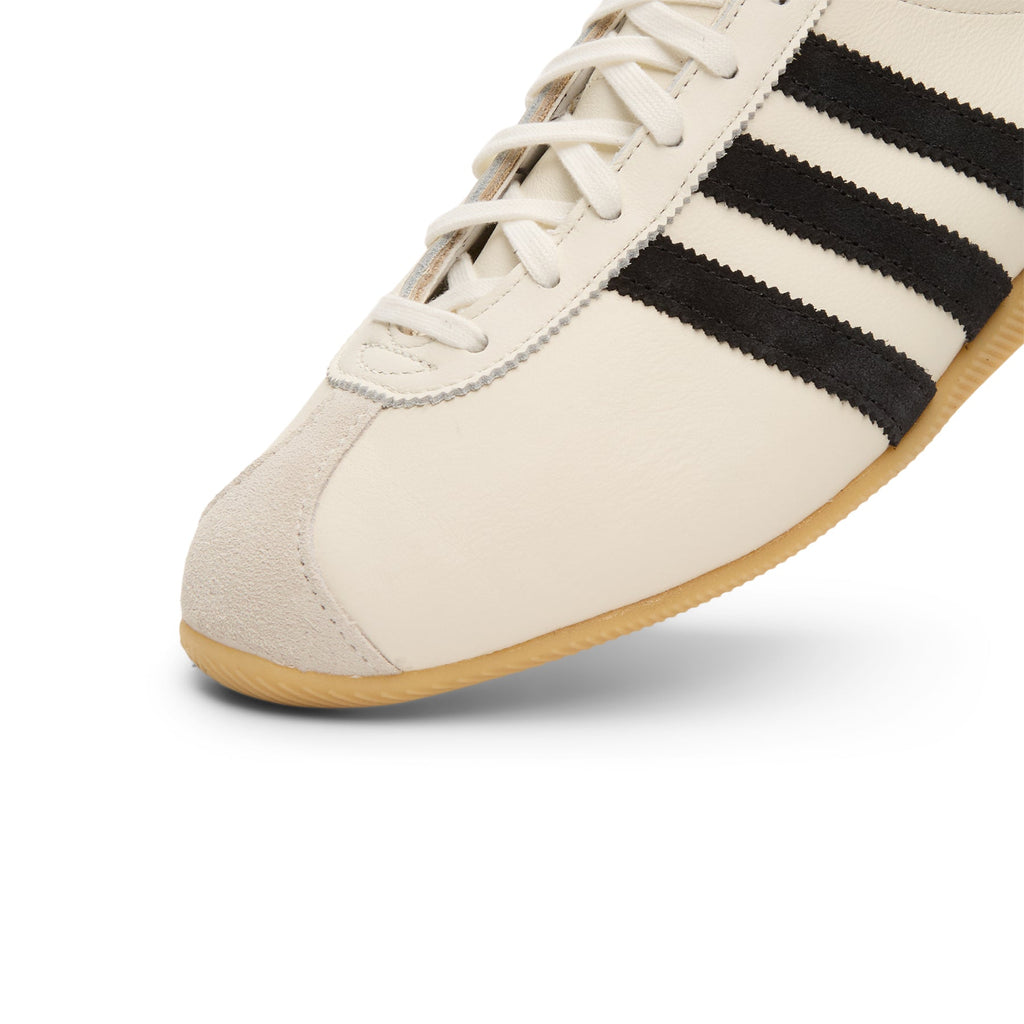Paris (Cwhite/Cblack/Gum3) by adidas - product image from the listing.