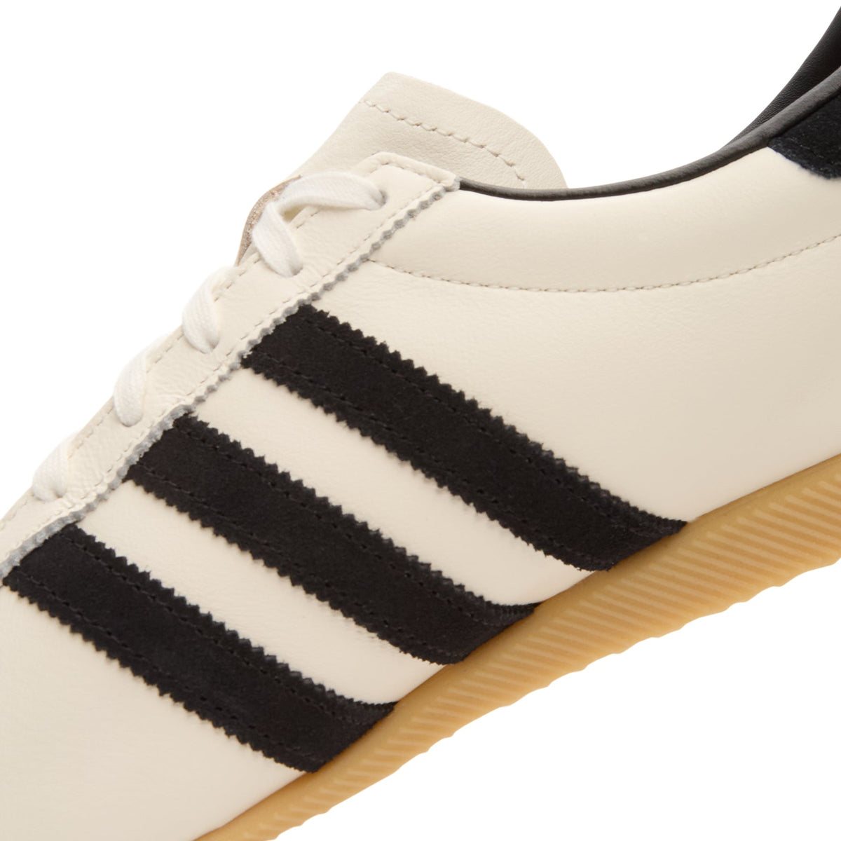 Paris (Cwhite/Cblack/Gum3) by adidas - product image from the listing.