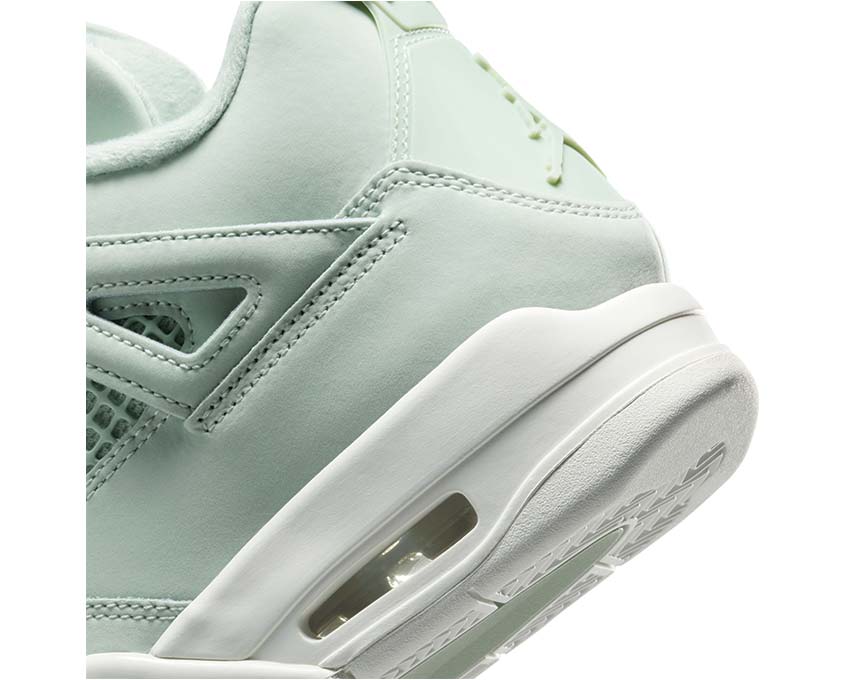 "Abundance" Air Jordan 4 Retro W - product image from the listing.