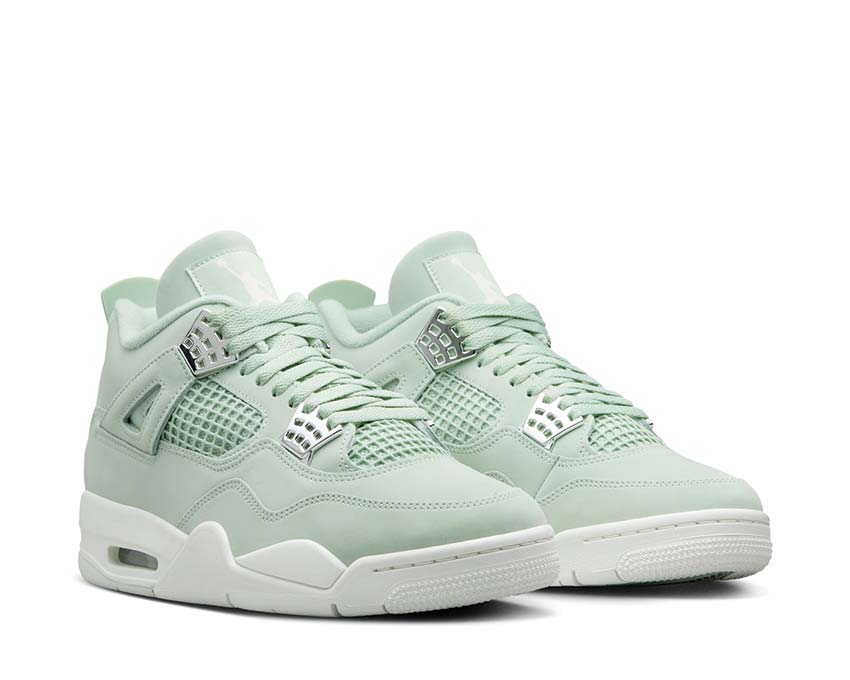 "Abundance" Air Jordan 4 Retro W - product image from the listing.