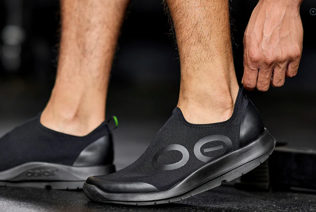 Oofos OOMG Sport Low Shoe for Men - product image from the listing.