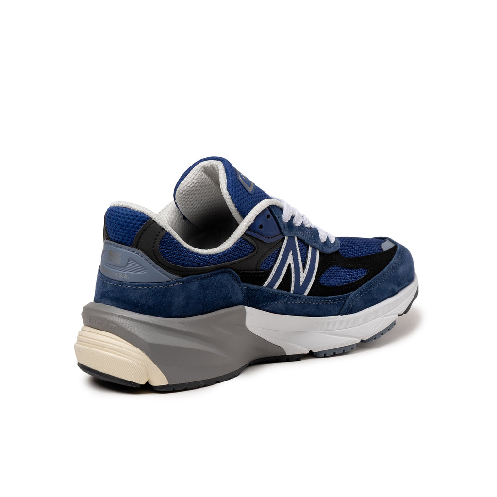 990 v6 *Made in USA* by New Balance - product image from the listing.