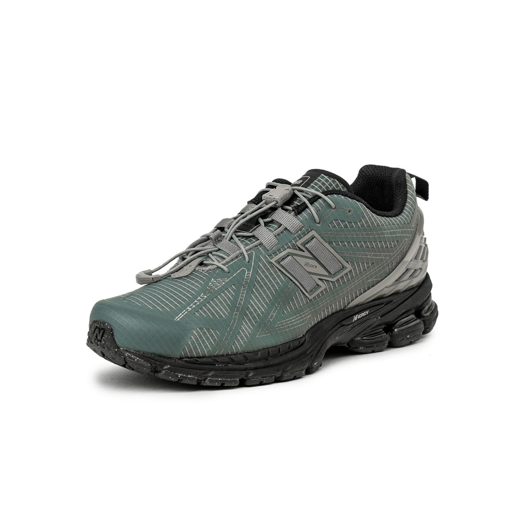 1906R by New Balance - product photo shown in the listing for this item.