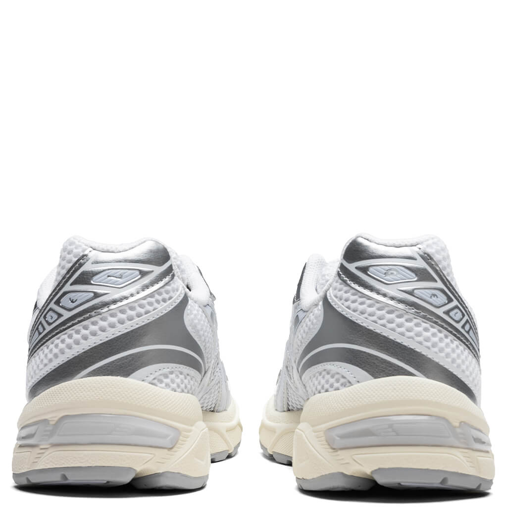 Gel-1130 - White/Blue Fade for Women - product image from the listing.