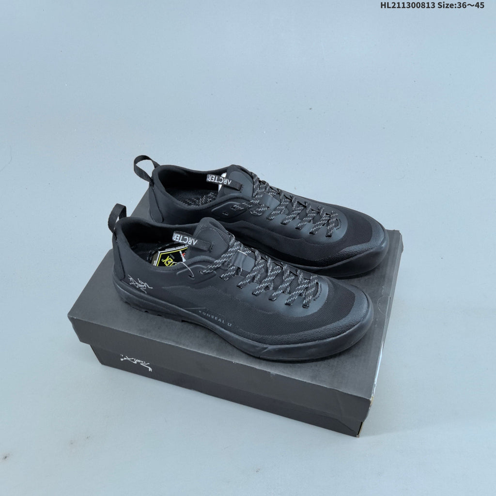 Men's Arc'teryx Konseal LT Trail Shoes, Black - product image from the listing.