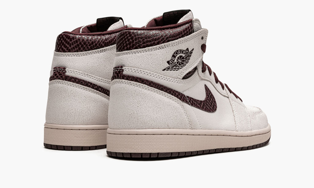 A Ma Maniere x - AIR JORDAN 1 HIGH OG - product image from the listing.