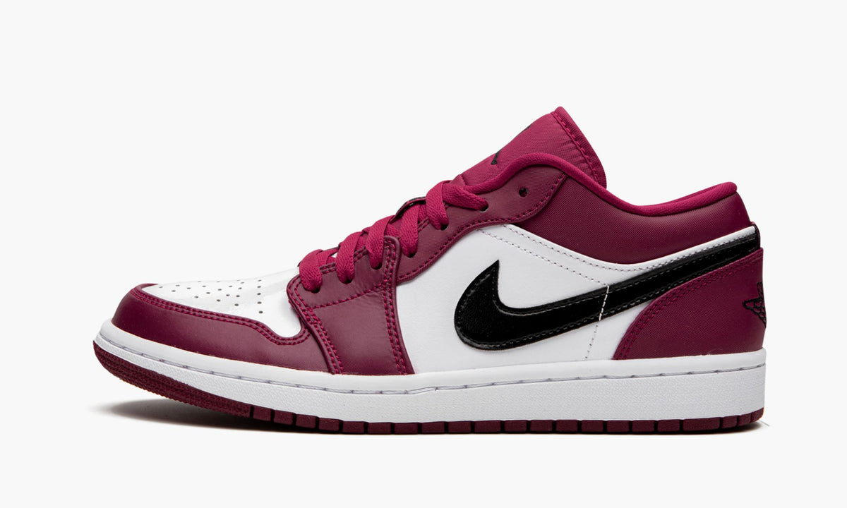 Air Jordan 1 Low Noble in Red - product image from the listing.