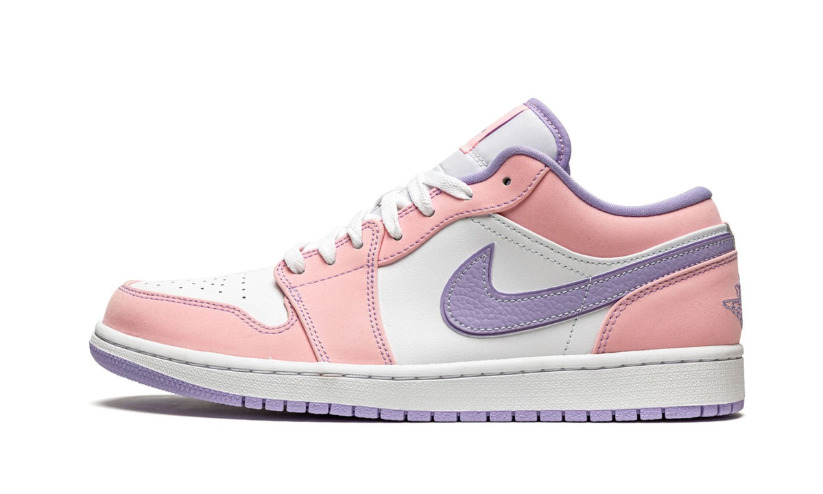 "Arctic Punch" Air Jordan 1 Low SE - product image from the listing.