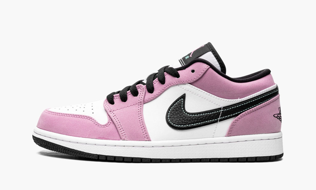 Violet Shock - Air Jordan 1 Low SE - product image from the listing.