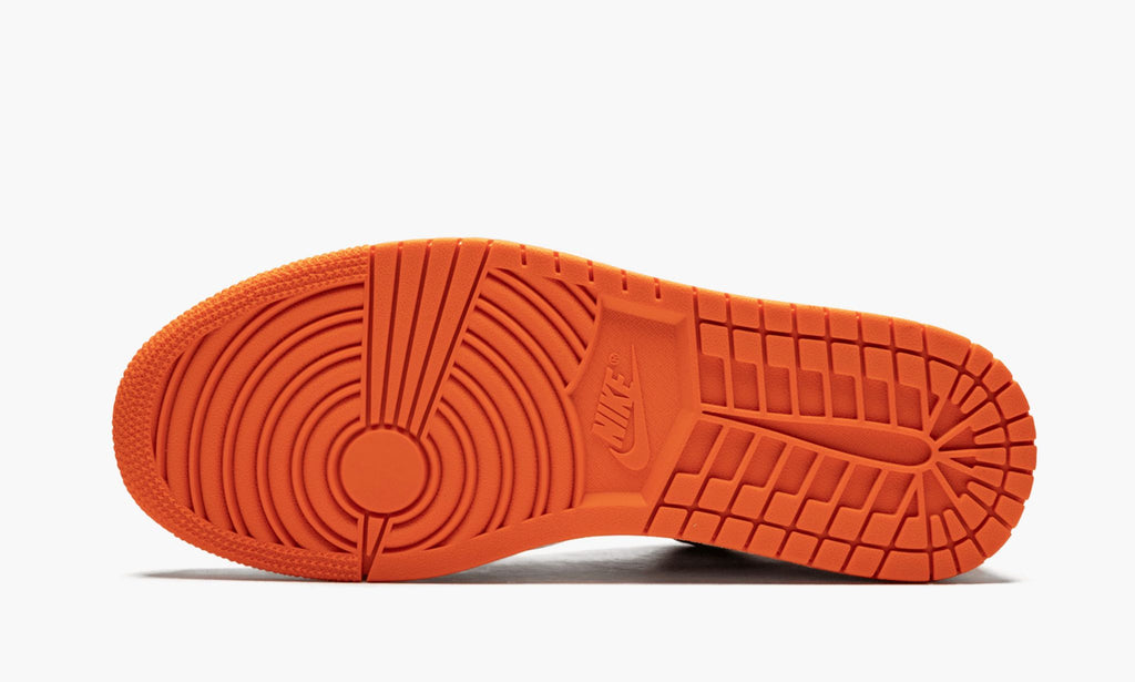 Shattered Backboard - Air Jordan 1 Low - product image from the listing.
