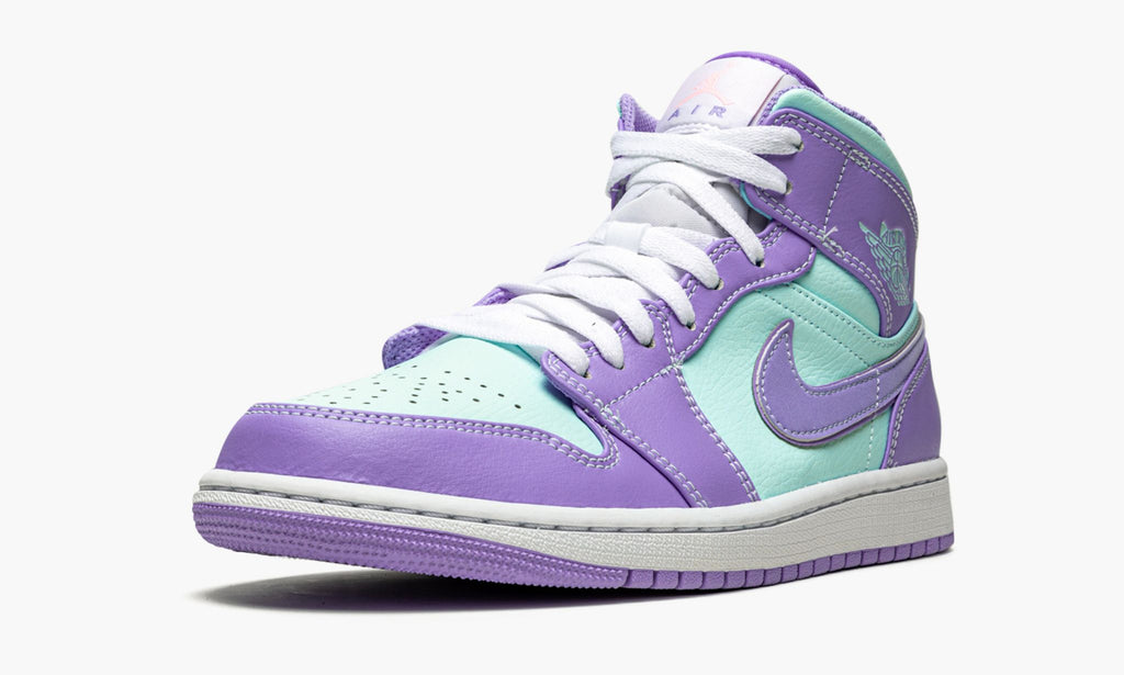 Air Jordan 1 Mid Purple Pulse / in Glacier Blue - product image from the listing.