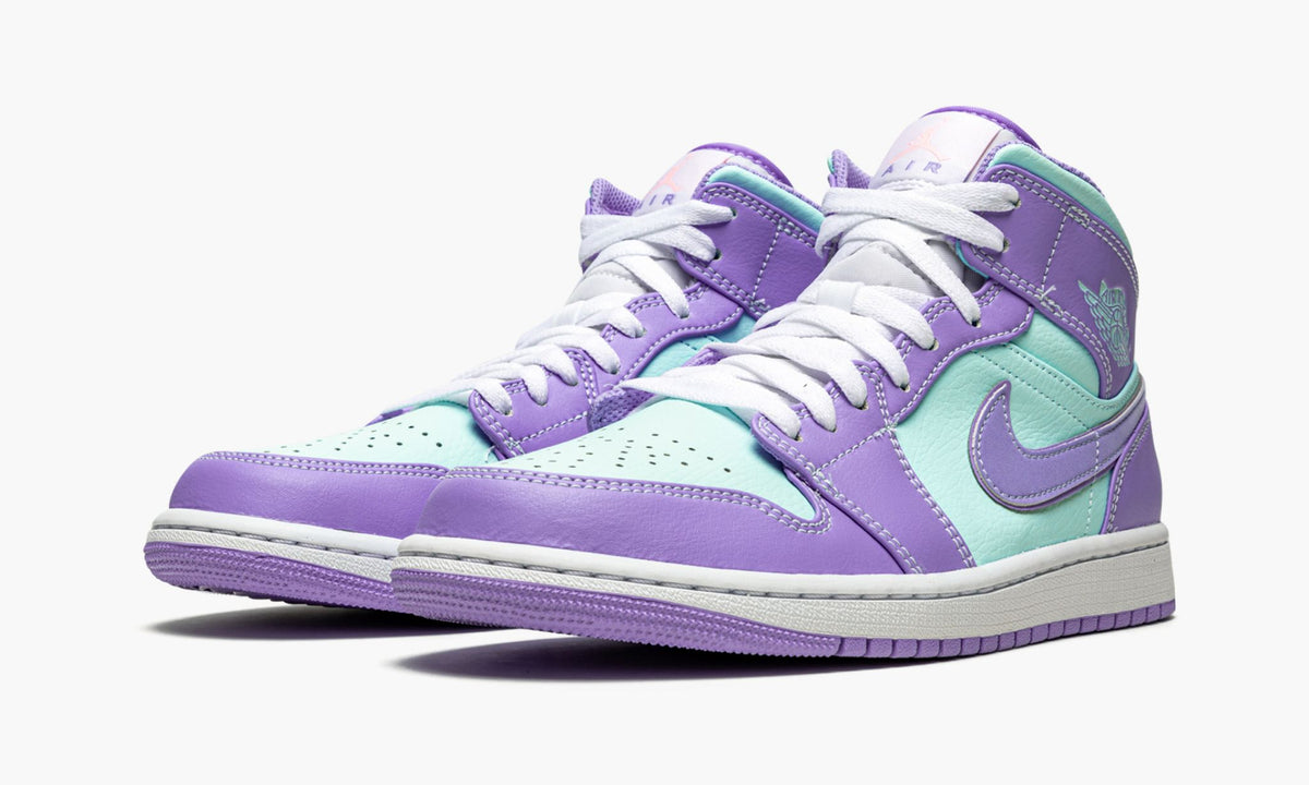 Air Jordan 1 Mid Purple Pulse / in Glacier Blue - product image from the listing.