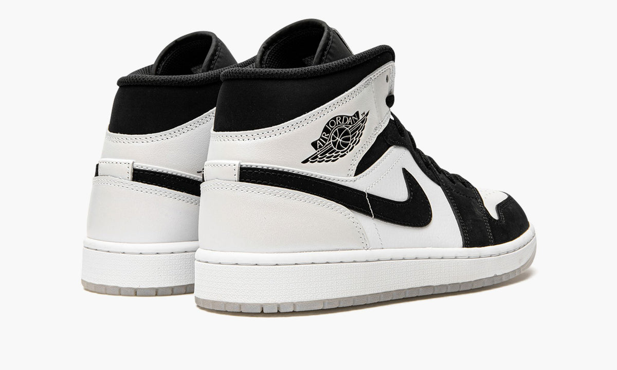 "Diamond" Air Jordan 1 MID SE - product image from the listing.