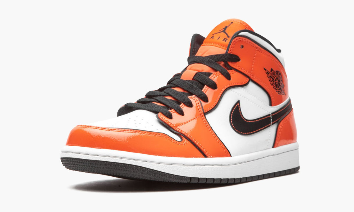 "Turf Orange" Air Jordan 1 Mid SE - product image from the listing.