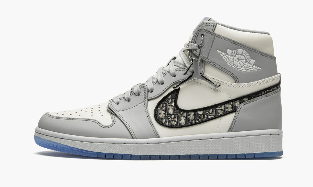 Dior - Air Jordan 1 Retro High - product image from the listing.