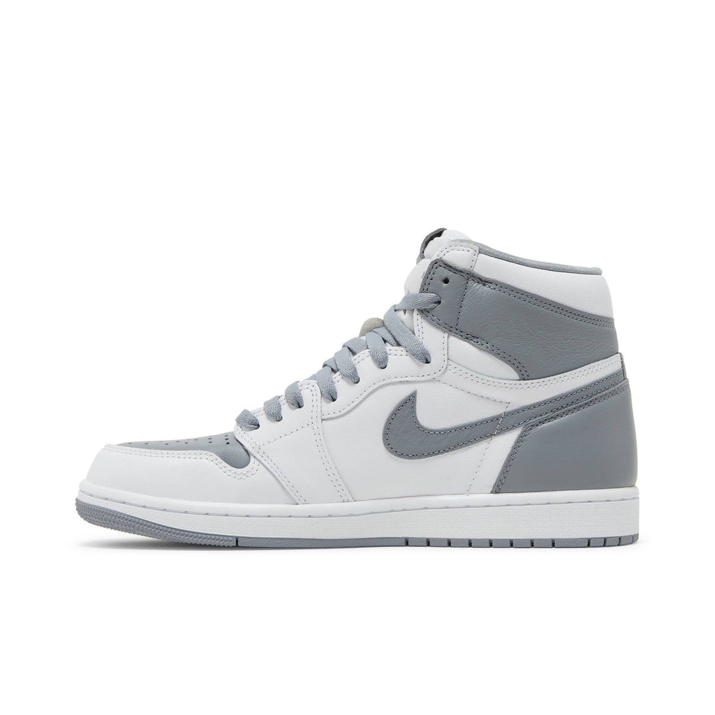 "Stealth" Air Jordan 1 Retro High OG 555088-037 - product image from the listing.