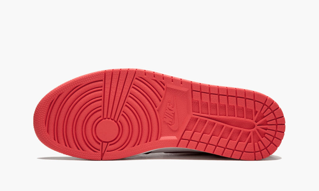 "Track Red" Air Jordan 1 Retro High OG - product image from the listing.