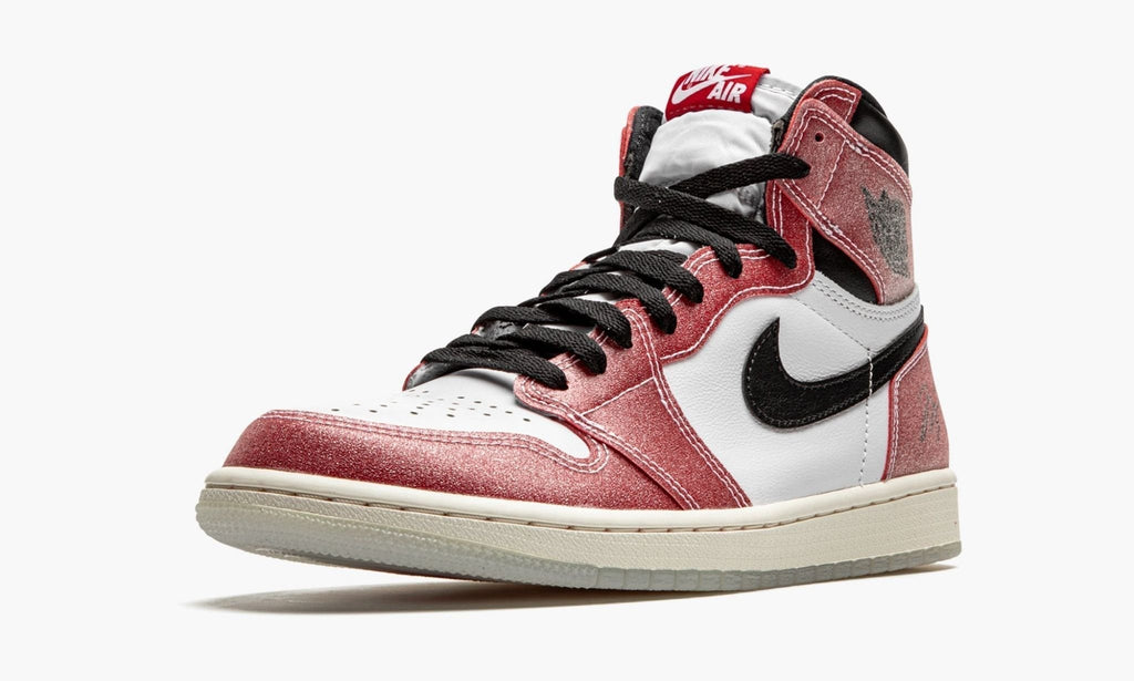 "Trophy Room - Chicago" Air Jordan 1 Retro High OG - product image from the listing.