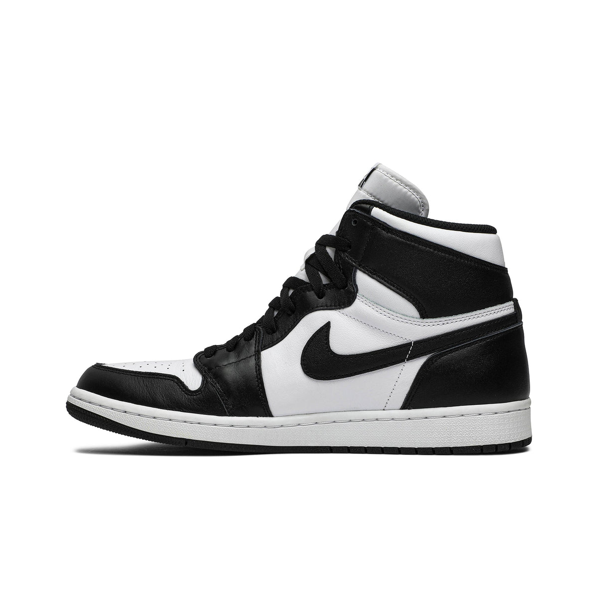 Black/White - Air Jordan 1 Retro High OG 555088-010 - product image from the listing.