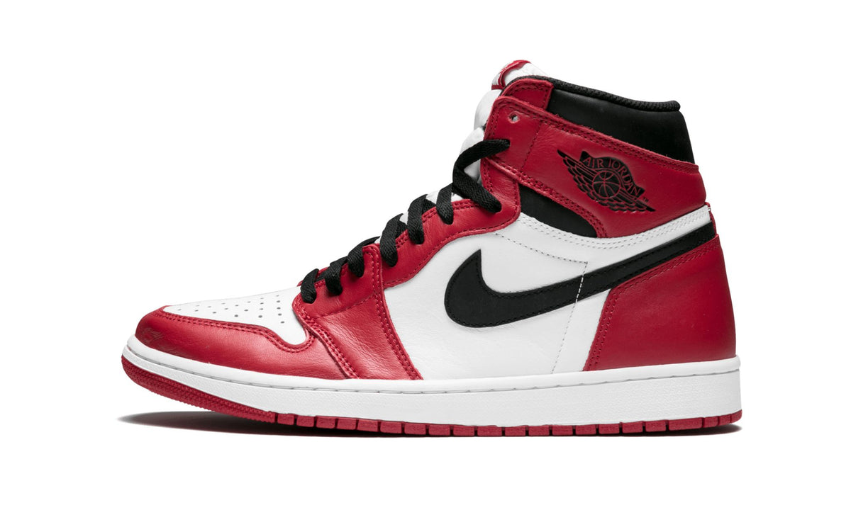 Chicago - Air Jordan 1 Retro High OG - product image from the listing.