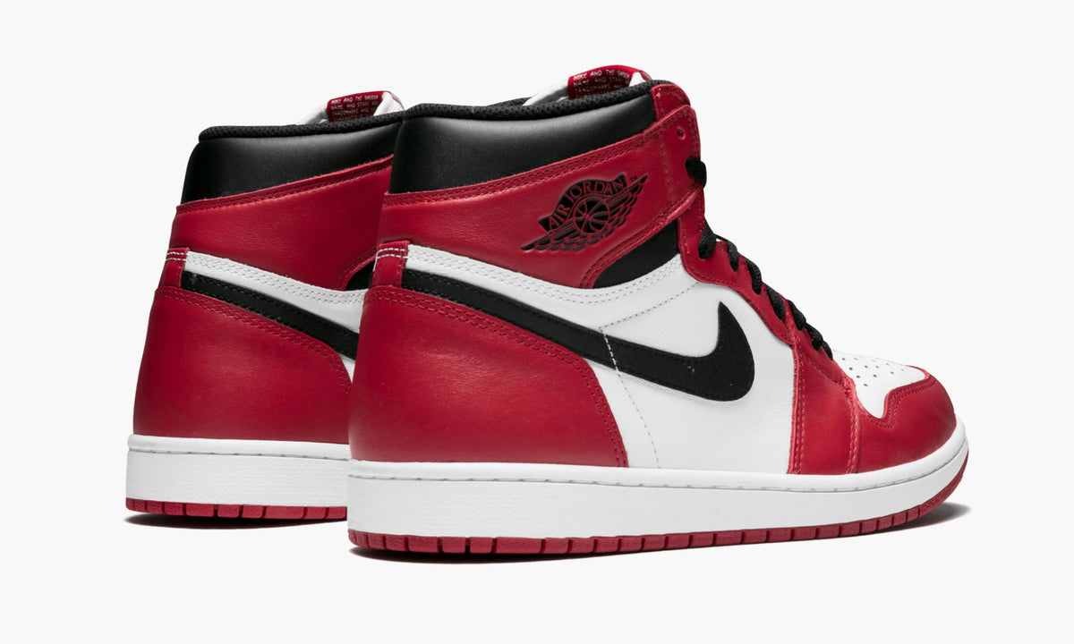 Chicago - Air Jordan 1 Retro High OG - product image from the listing.