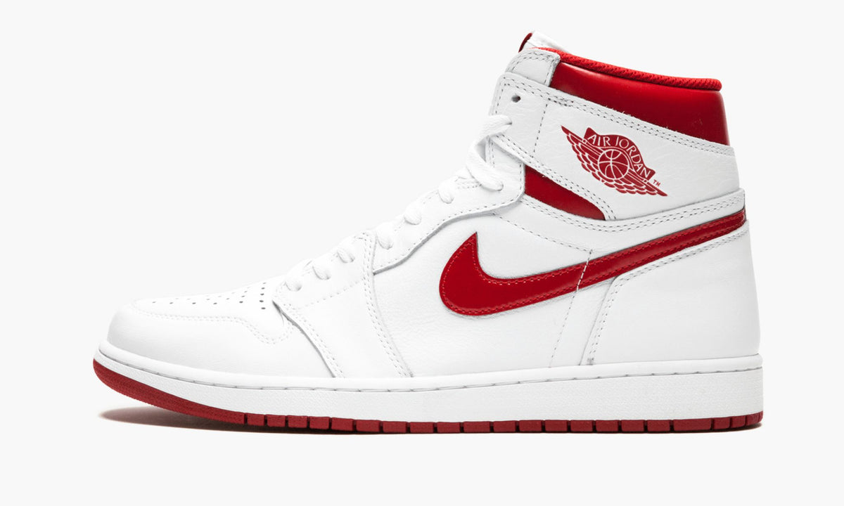 Air Jordan 1 Retro High OG in Metallic Red - product image from the listing.