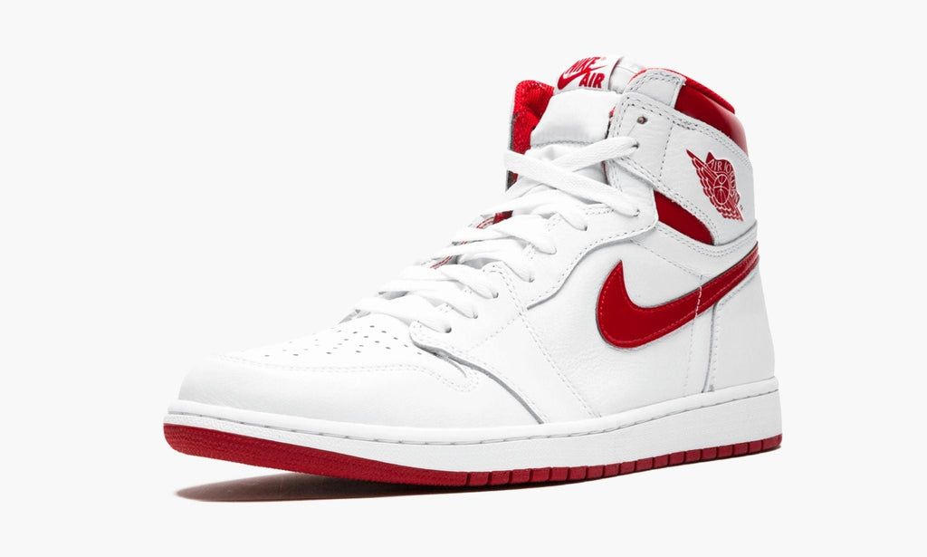Air Jordan 1 Retro High OG in Metallic Red - product image from the listing.
