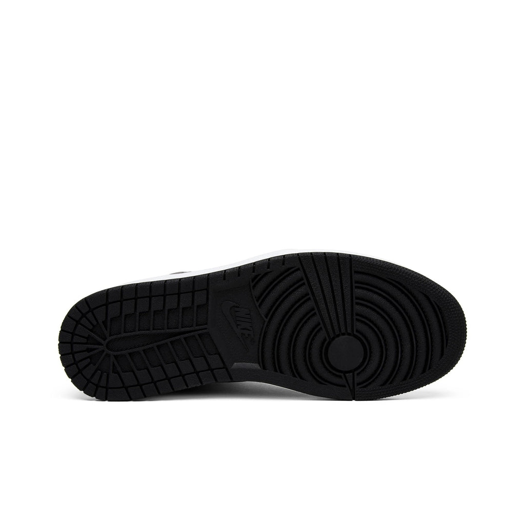 Shadow 2018 - Air Jordan 1 Retro High OG 555088-013 - product image from the listing.