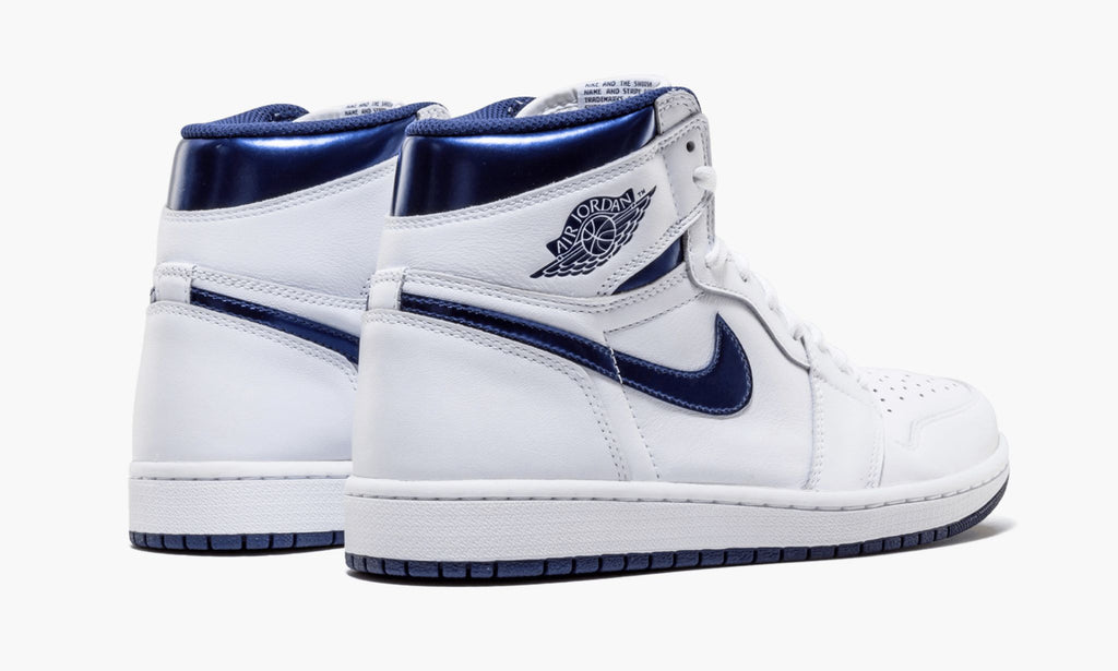 Air Jordan 1 Retro in Metallic Navy - product image from the listing.
