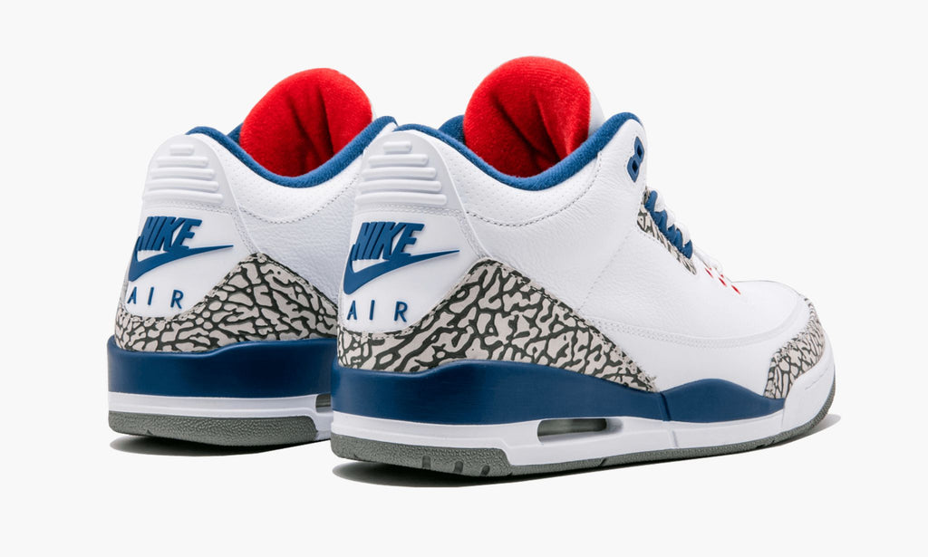 Air Jordan 3 Retro OG True in Blue - product image from the listing.