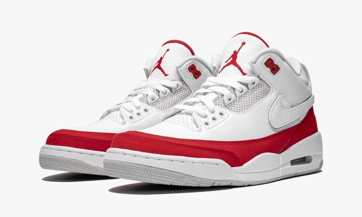 "Air Max 1 - University Red" Air Jordan 3 Retro Tinker - product image from the listing.