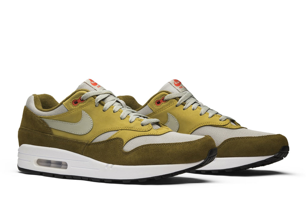 Green Curry - Air Max 1 Premium Retro - product image from the listing.
