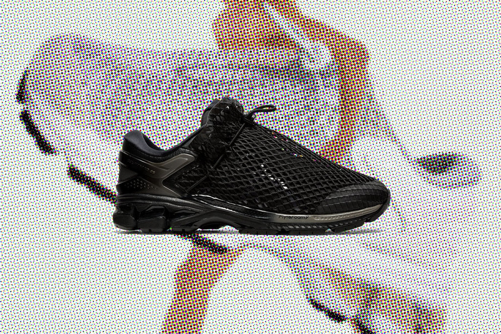 "Buffalo Bag" Asics x Vivienne Westwood Gel-Kayano 26 Black/Black - product image from the listing.