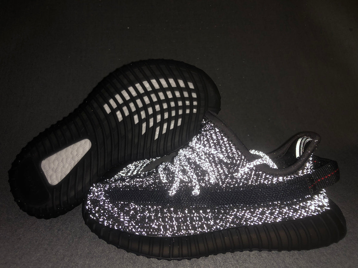 Black Yeezy 350 V2 Kids Sneakers - product image from the listing.