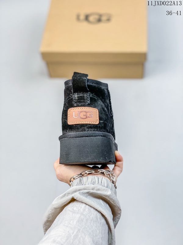 Women's BHUS3 Wool 35-41 Shoes with box - product image from the listing.