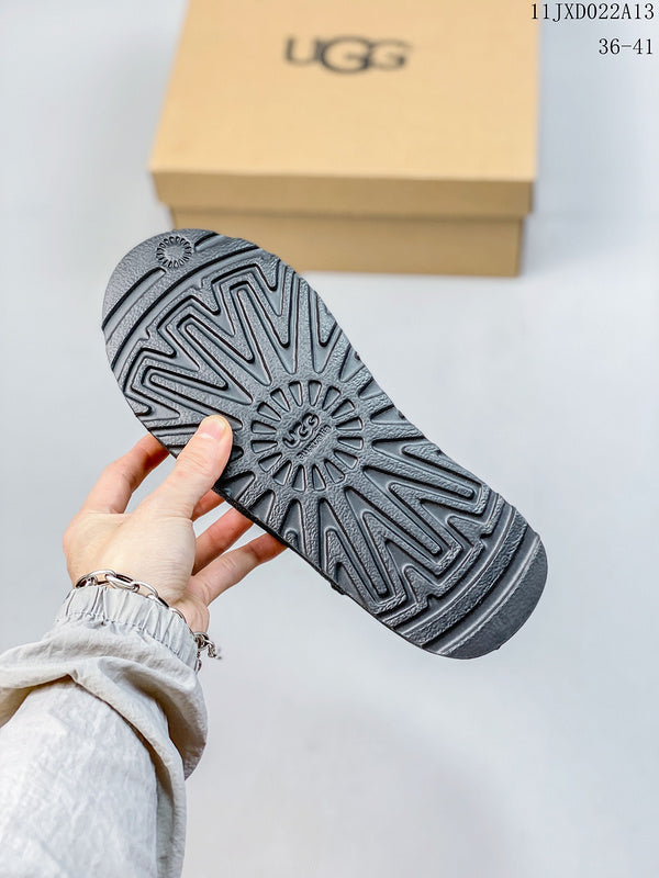 Women's BHUS3 Wool 35-41 Shoes with box - product image from the listing.