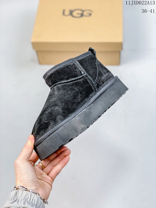 Women's BHUS3 Wool 35-41 Shoes with box - product image from the listing.
