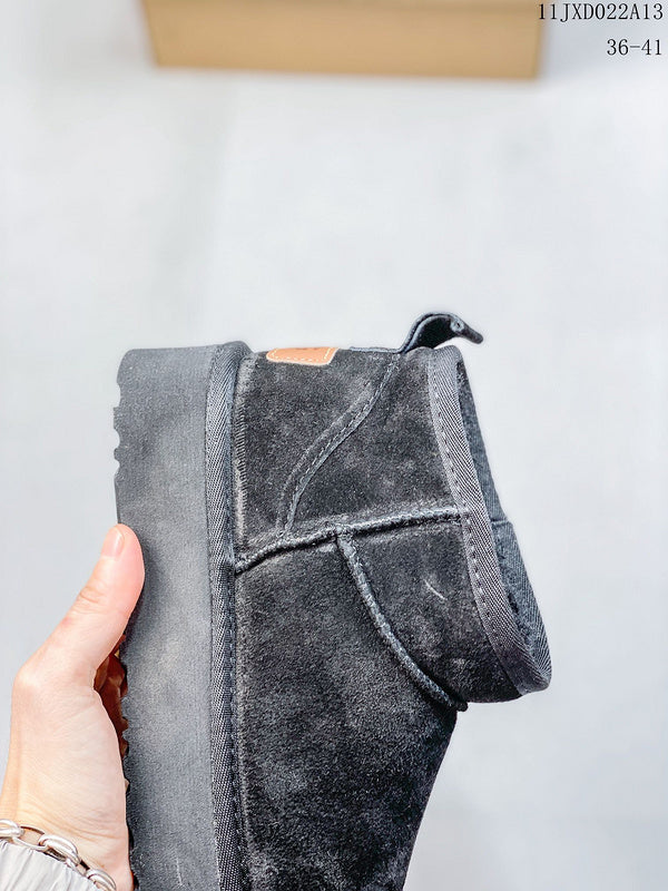 Women's BHUS3 Wool 35-41 Shoes with box - product image from the listing.