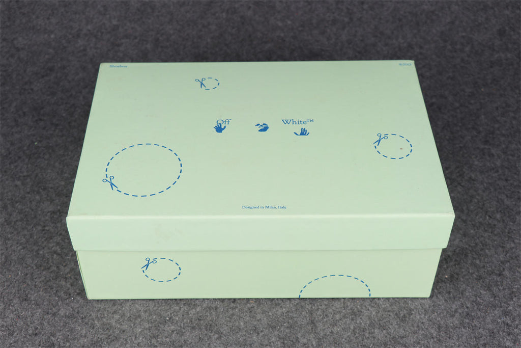 "Blue White" Off-White Out of Office - product image from the listing.