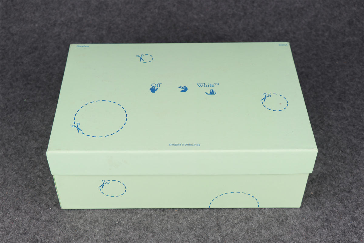 "Blue White" Off-White Out of Office - product image from the listing.