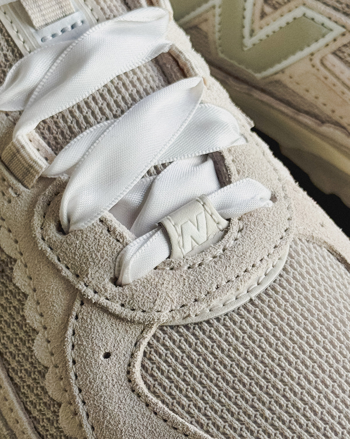 204L *Ribbon Pack* by New Balance - product image from the listing.