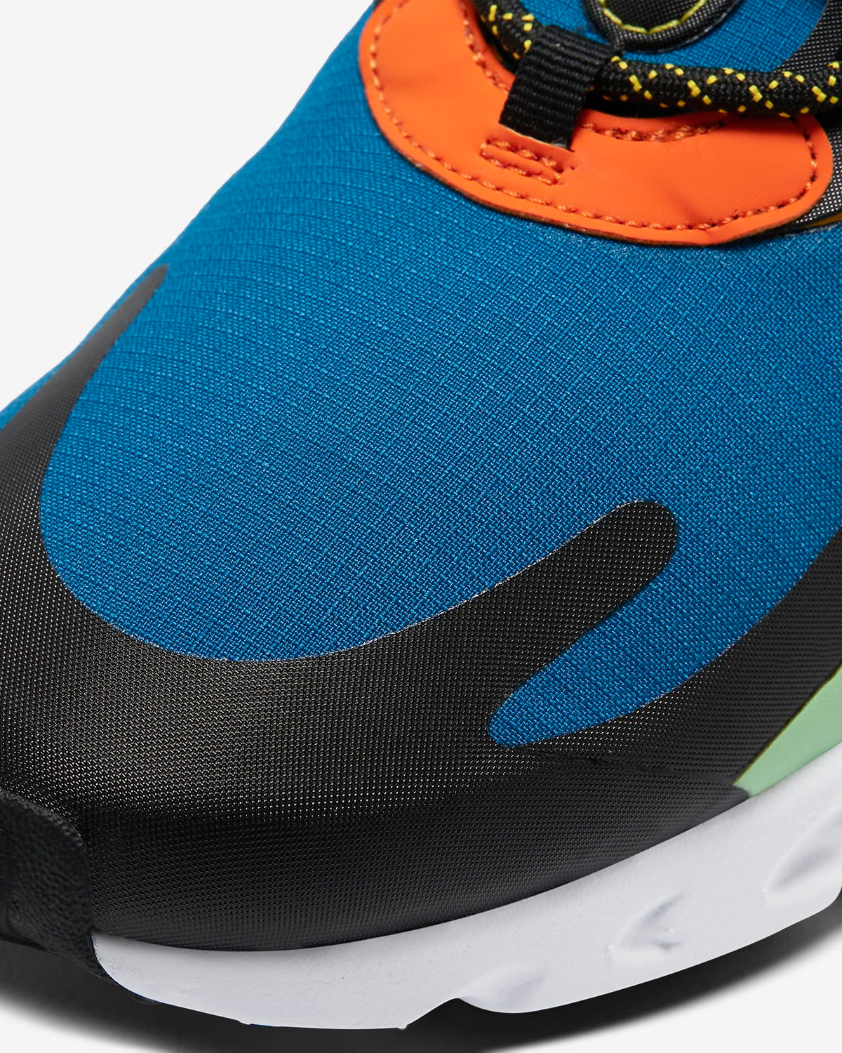 React Sneakers - Nike Air Max 270 CZ7869-300 - product image from the listing.