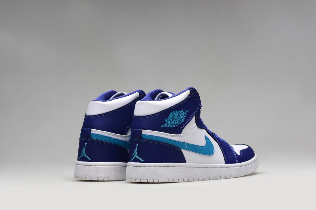 Jordan 1 Retro High Sneakers in White Blue - product image from the listing.