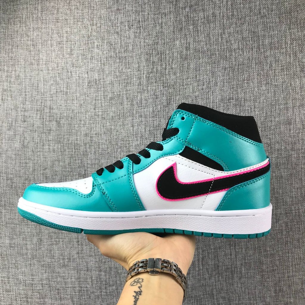 South Coast Sneakers - Air Jordan 1 Mid 852542-306 - product image from the listing.