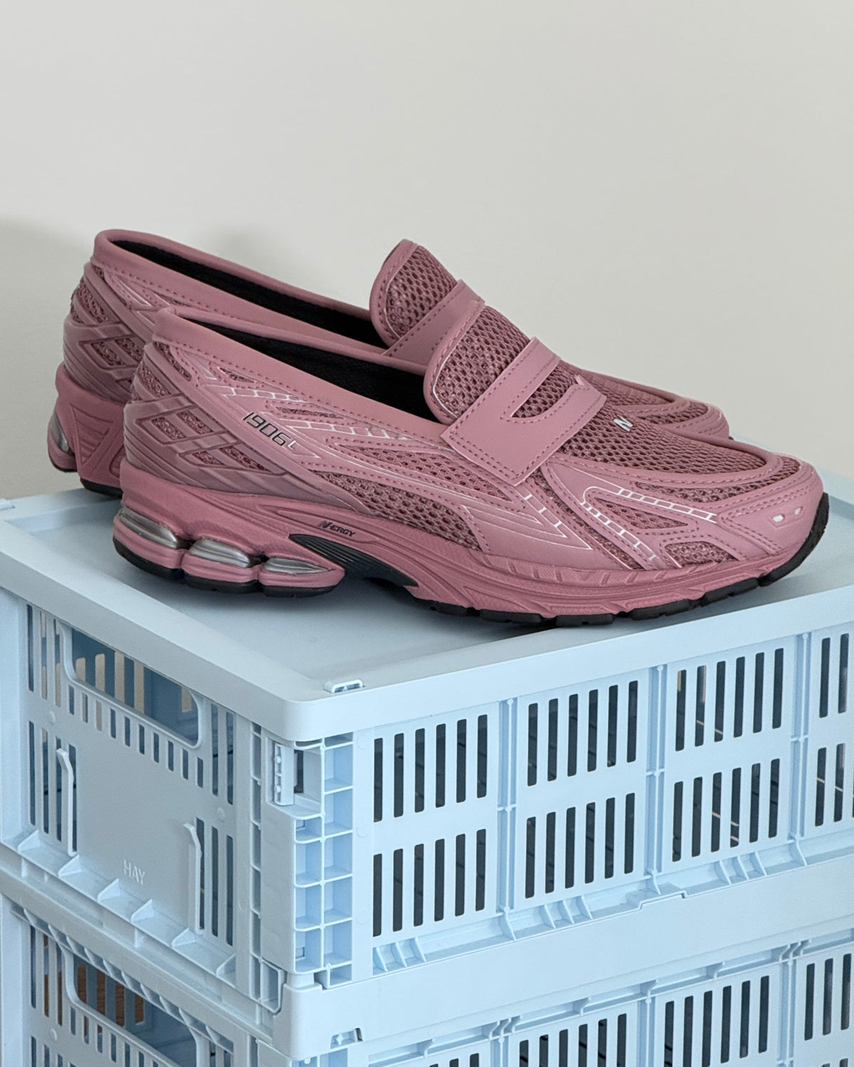 1906L by New Balance - product photo shown in the listing for this item.
