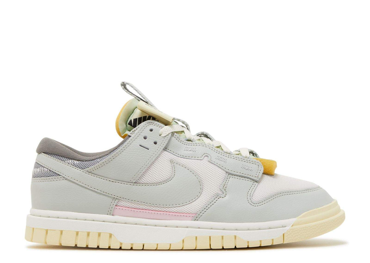 Nike Air Dunk Jumbo 'Mint Foam' Sneaker - product image from the listing.