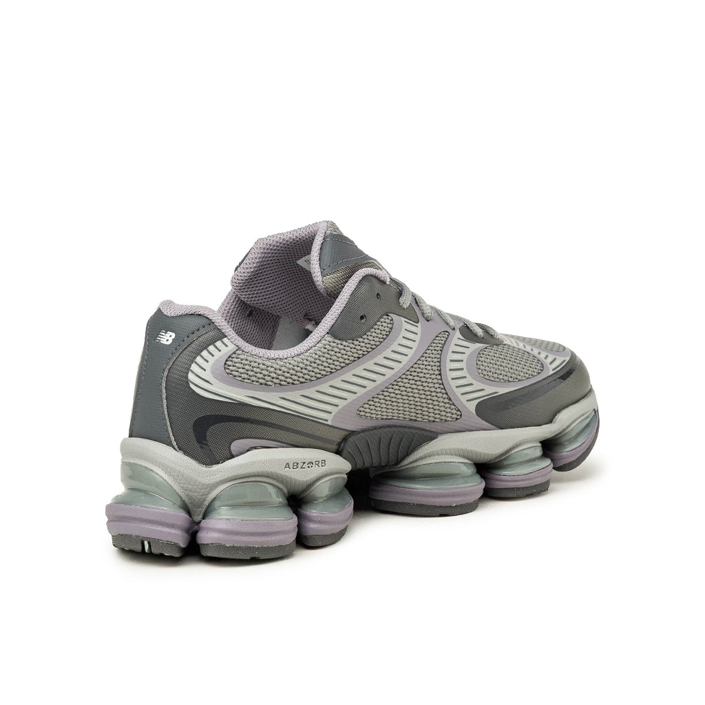 ABZORB 2000 *Grey Days* by New Balance - product image from the listing.