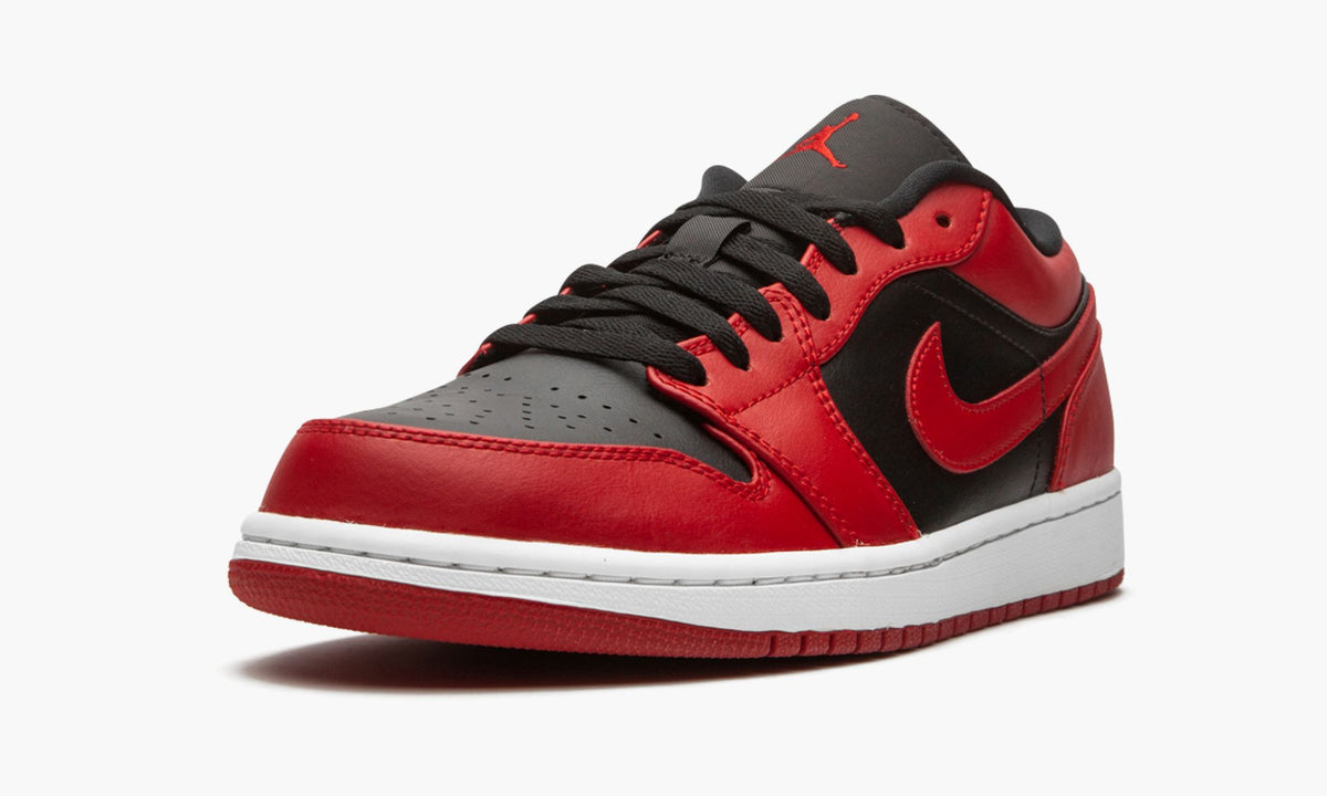 "Reverse Bred" Jordan 1 Low - product image from the listing.